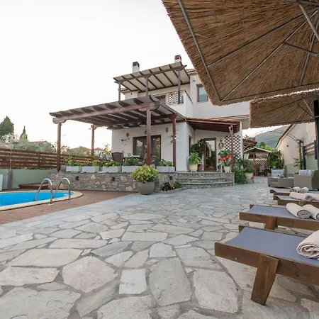 Villa Filyra *